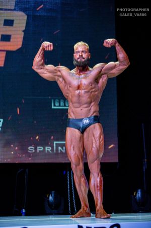 CLASSIC PHYSIQUE НОВИЧКИ